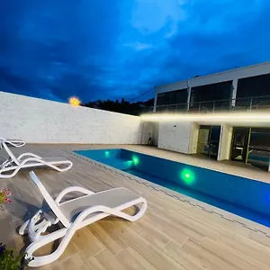 Iart Maison d'hôtes Široka